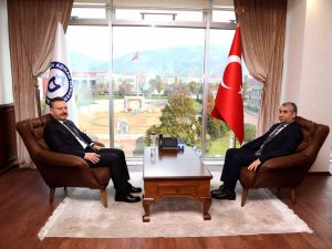 Adü Rektörü Kent, Vali Hüseyin Aksoy’u Makamında Ağırladı
