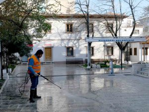 Kuşadası’nda Camiiler İbadete Hazır