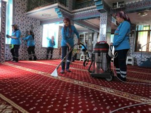 Efeler Belediyesi’nden İbadethanelerde Temizlik Çalışması