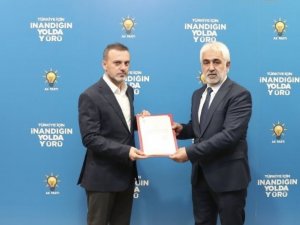 Ak Parti Merkez İ̇lçe Başkanlığına Ördek Atandı
