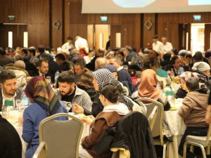 Depremzedeler, Gazi Ve Şehit Aileleri İlk İftarda Bir Araya Geldi