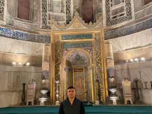 Boksör Muammer Hukic, Ramazan Ayı’nın İlk Günü Ayasofya’da Namaz Kıldı