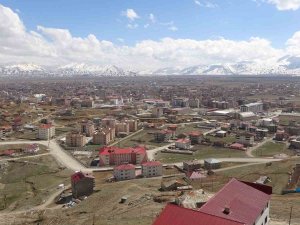 İ̇ran’daki Deprem Yüksekova’da Da Hissedildi