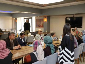 Kaymakam Aydın Depremzede Ailelerle Buluştu