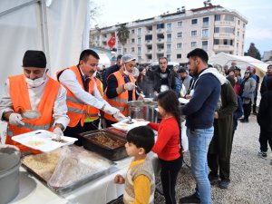 Altındağ Belediyesinden Osmaniye’de Depremzedelere İftar