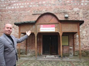 Orhan Gazi Tarafından Yapılan 691 Yıllık Camide Ramazan Heyecanı