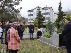 Kurtuluş Savaşı’da Karadeniz’de Cephane Taşıyan Rahime Kaptan Mezarı Başında Anıldı