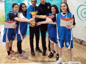 Sanko Basketbol Takımı Namağlup Şampiyon Oldu