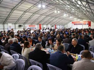 Denizlili Binlerce Vatandaş İlk İftar Sofrasında Kenetlendi