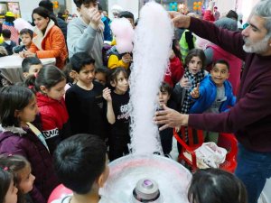 Mardin’de Depremzede Çocuklar Ramazan Şenliğinde Doyasıya Eğlendi