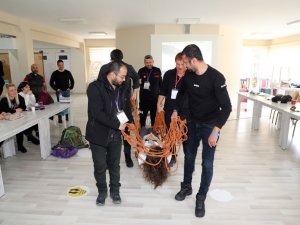 Kastamonu Üniversitesi’nde ’Doğada Ve Afette Hayatta Kalma’ Eğitimi