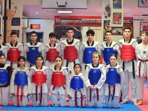 Yunusemreli Taekwondocuların Hedefi Milli Takım