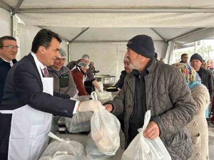 Başkan Dündar’dan Vatandaşlara İftar Yemeği