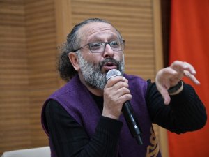 Sinan Yağmur, “Türkiye’nin Diğer Bölgelerinde Yaşayan Herkesin Sizin Adınıza Gözlerinden Yaş Akıyor”