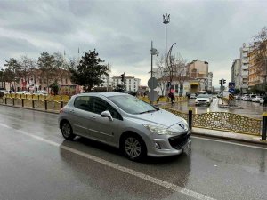 Elazığ’da Sağanak Yağış Etkili Oldu