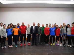 Konyaaltı Kadınlar Hentbolde Hedef Avrupa Kupası