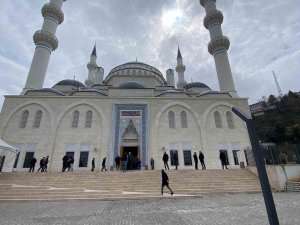 Ramazan Ayı’nın İlk Cumasında Camiler Doldu