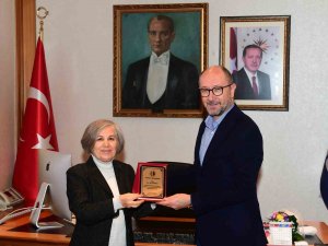 Tazelenme Üniversitesi’nden Rektör Erdal’a Ziyaret