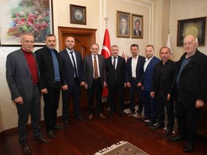 Başkan Özdemir: "Amacımız Ve Önceliğimiz Halka Hizmet Götürmek"