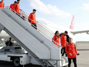 A Milli Futbol Takımı, Erivan’a Ulaştı