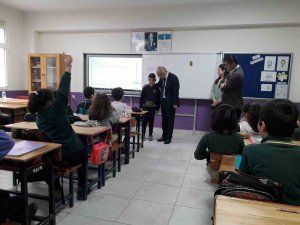 Milli Eğitim Müdürü Taştepe Öğrencilerle Bir Araya Geldi