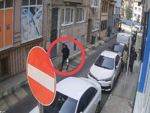 Bursa’da "Yok Artık" Dedirten Olay..sahte Polis Emekli Öğretmeni Dolandırdı
