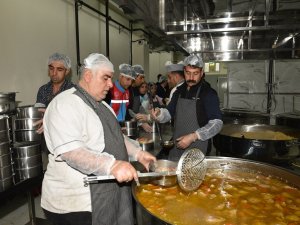 Batman’da Açılan Aşevleri Hizmet Vermeye Başladı