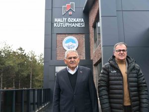 Başkan Büyükkılıç, Büyükşehir’in 10’uncu Kütüphanesini İnceledi