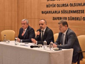 İ̇zmir’in 6 İlçesi Vekil İstiyor: "500 Bini Aşan Nüfusa Sahip Bölgede 20 Yıldır Vekil Seçilmedi"