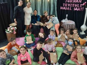 Şükran Teyze İle Masal Saatini Çocuklar Çok Sevdi