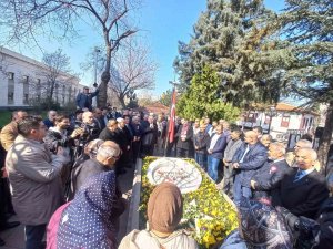 Muhsin Yazıcıoğlu Kabri Başında Dualarla Anıldı