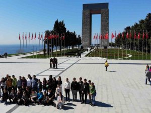 Cumhuriyet’in 100’üncü Yılı Ve Çanakkale Zaferi’nin 108’inci Yılında Şehitler Abidesi’ne Ziyaretçi Akını