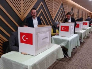 Denizli Ak Parti Temayül Yoklaması İçin Sandığa Gitti