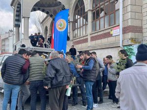 Camide Vatandaşlara 3 Bin Fidan Dağıtıldı