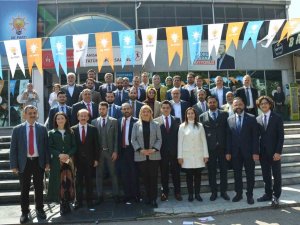 Manisa Ak Parti’de Temayül Yoklaması Yapıldı