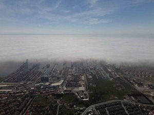 İ̇stanbul’da Sabah Saatlerinde Etkili Olan ’Sis Denizi’ Havadan Görüntülendi