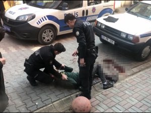 Yaralandı, Polislere Zor Anlar Yaşattı