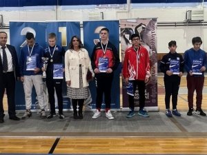 Eskrimci Deniz Sayın Yunanistan’da Bronz Madalya Kazandı