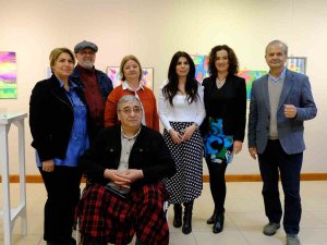 Ayvalık’ta ’Kâğıt Ve Kalemin Düeti’ Sergileniyor