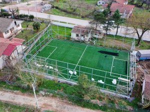 Karaabdülbaki’ye Futbol Sahası
