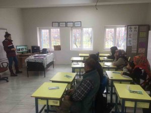 Jandarma Öğrenci Velilerine ‘Uyuşturucu’ Eğitimi Verdi