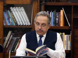 Başkan Yalçın: "Kütüphaneler Medeniyet İnşasının Basamaklarıdır"