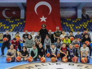 Yenimahalle Yeni Sporcularını Bekliyor