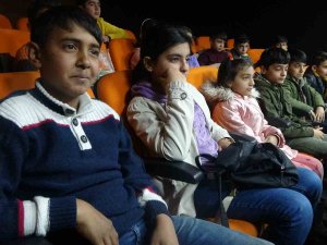 Depremzede Çocuklar İçin Sinema Etkinliği