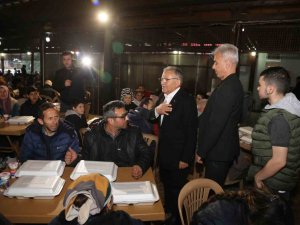 Başkan Büyükkılıç İftarını Vatandaşla Açtı