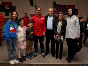 Akut Kuşadası Ekibi Deprem Bölgesinde Yaşadıklarını Anlattı