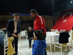 Erbaa Belediyesi Depremzedeler İçin İftar Yemeği Düzenledi
