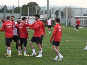 A Milli Futbol Takımı, Hırvatistan Maçının Hazırlıklarını Bursa’da Sürdürdü