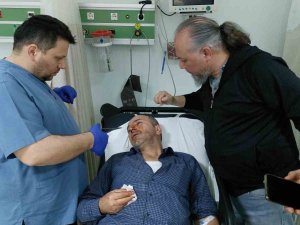 Ev Sahibi İle Kiracı Arasında Sopalı Ve Bıçaklı Kavga: 8 Yaralı