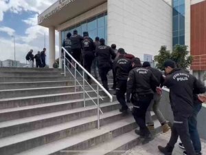 Deprem Bölgesinde Hırsızlık Olaylarına Karışan 6 Şüpheli Tutuklandı